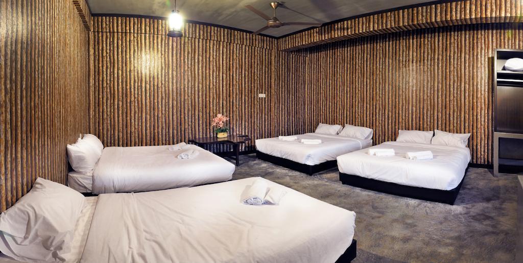 Hs Farm Waterpark Hotel Muar Værelse billede