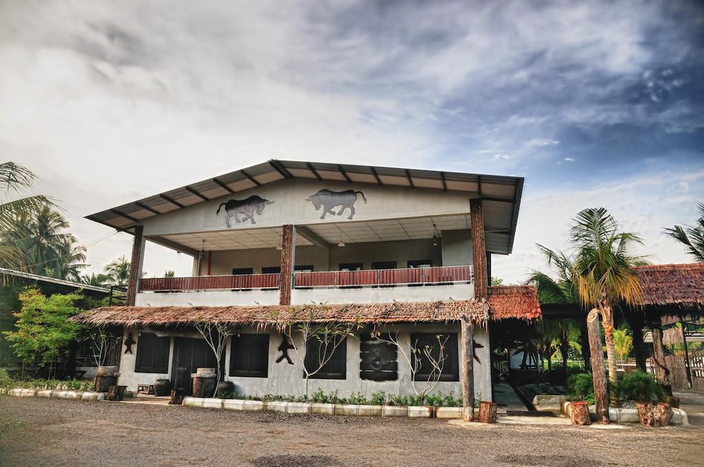 Hs Farm Waterpark Hotel Muar Eksteriør billede