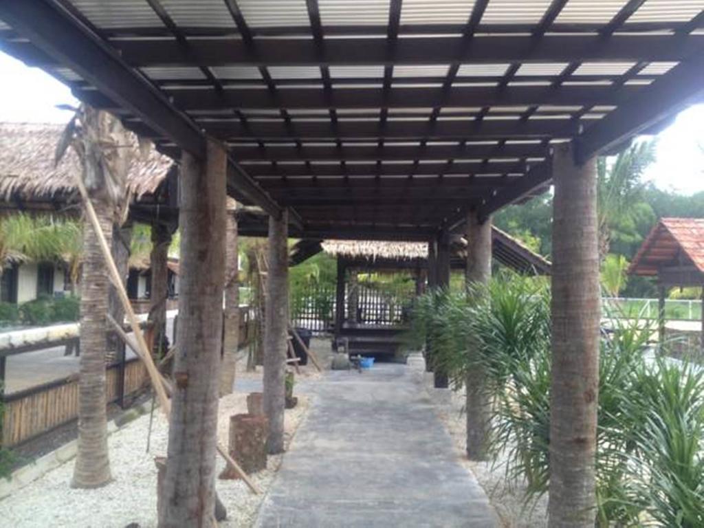 Hs Farm Waterpark Hotel Muar Eksteriør billede