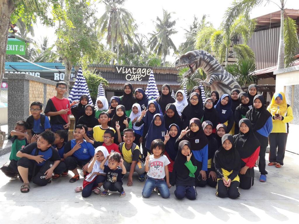 Hs Farm Waterpark Hotel Muar Eksteriør billede