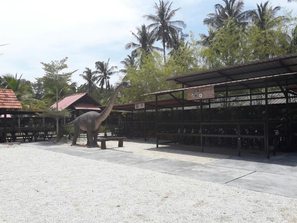 Hs Farm Waterpark Hotel Muar Eksteriør billede