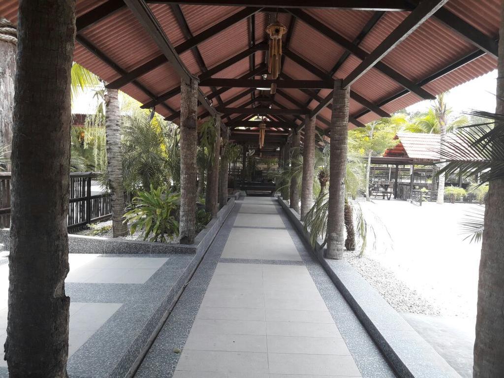 Hs Farm Waterpark Hotel Muar Eksteriør billede